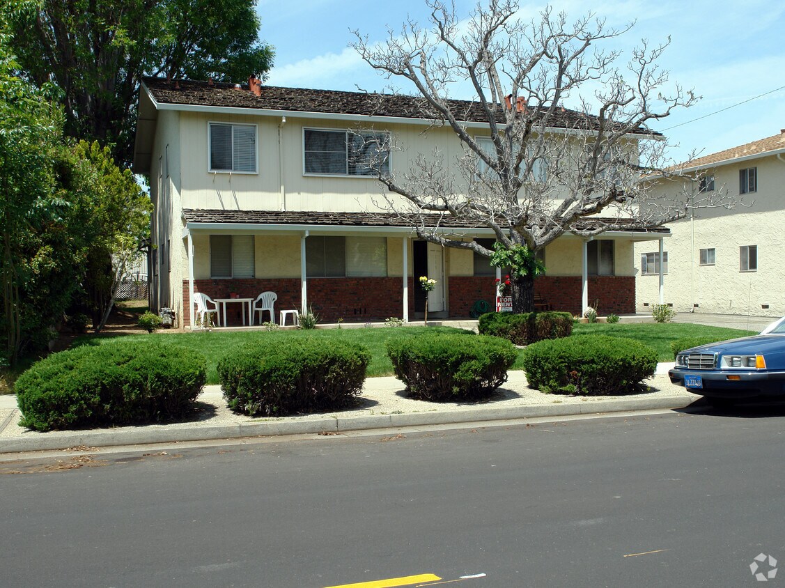 Building Photo - 119 Carlton Ave
