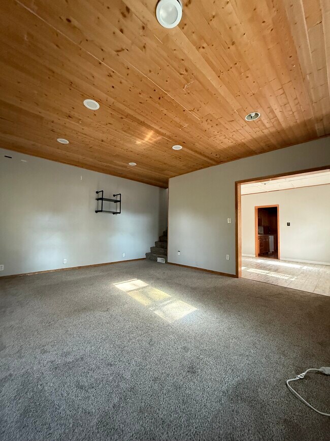 Foto del edificio - 320 9th Ave N