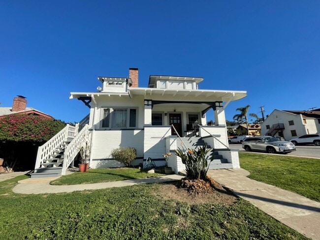 Building Photo - 1093 E Main St