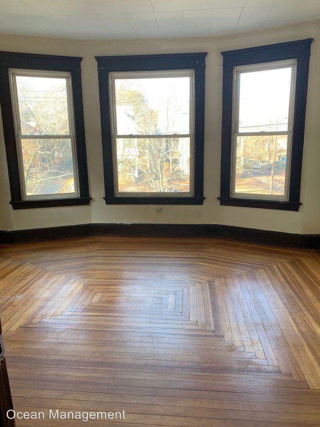 Foto del edificio - 3 br, 1 bath Apartment - 437 Dixwell Avenue