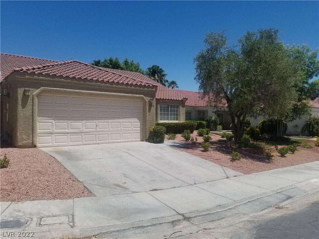 9328 Ricardo Ln, Las Vegas, NV 89117 House for Rent in Las Vegas, NV