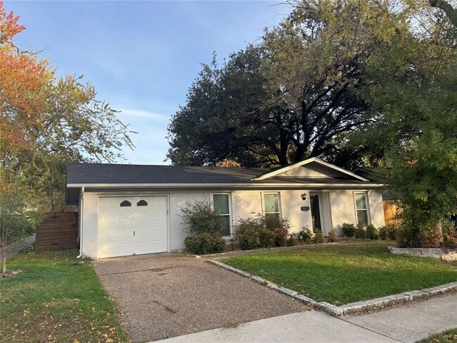 Building Photo - 8401 Millway Dr