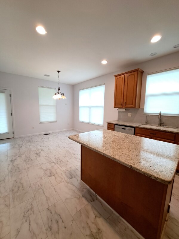 Building Photo - 6266 Trailwood Ct