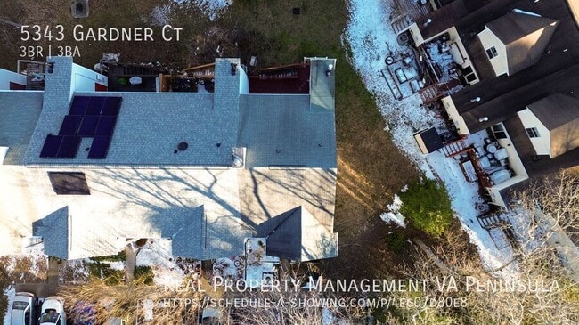 Foto del edificio - 5343 Gardner Ct