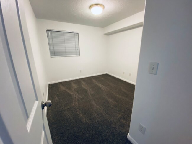 Building Photo - 3181 Alsace Way