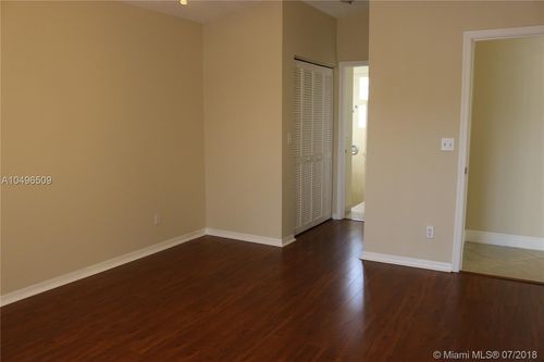 Foto del edificio - 18255 NW 21st St