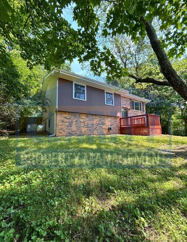 Foto del edificio - Gorgeous four bedroom home!!