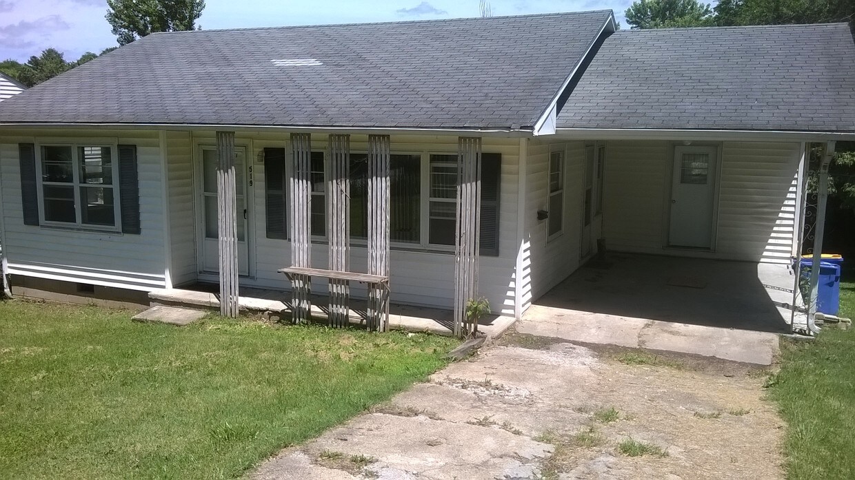 Front - 519 Oak St N