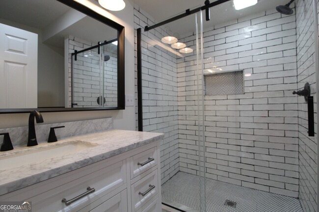 Building Photo - 8142 Alabama Hwy