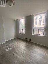Building Photo - 632B-632B Yonge St
