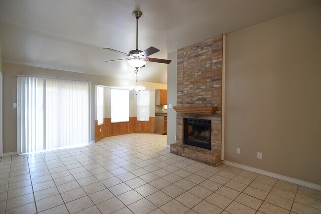 Foto del edificio - 5306 Trailview Dr