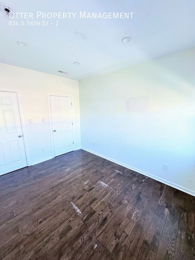 Building Photo - 834 S 56th St