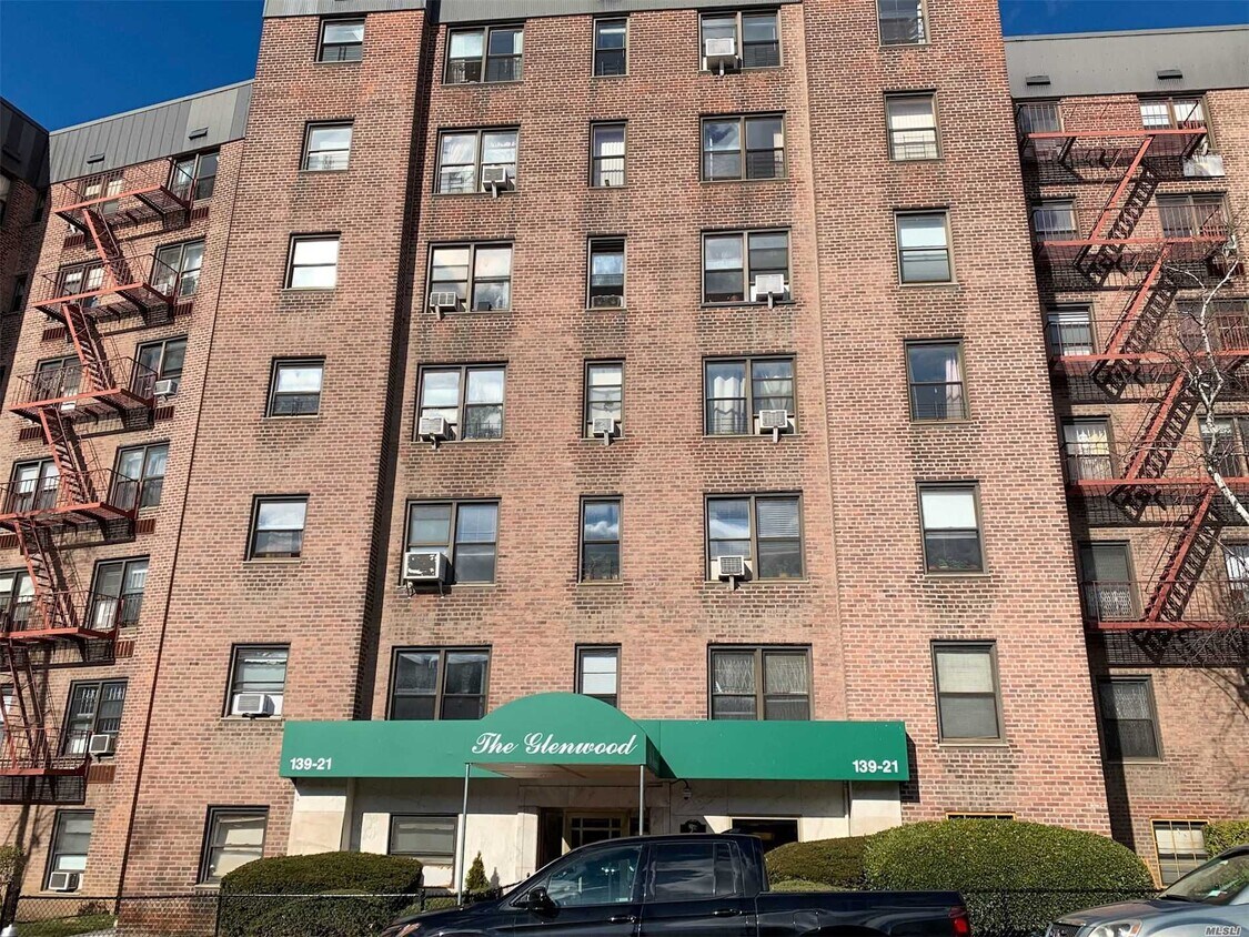 Primary Photo - 139-21 85th Dr