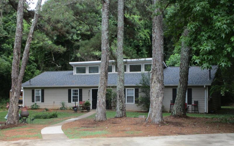 Primary Photo - 136 Ashmore Ct