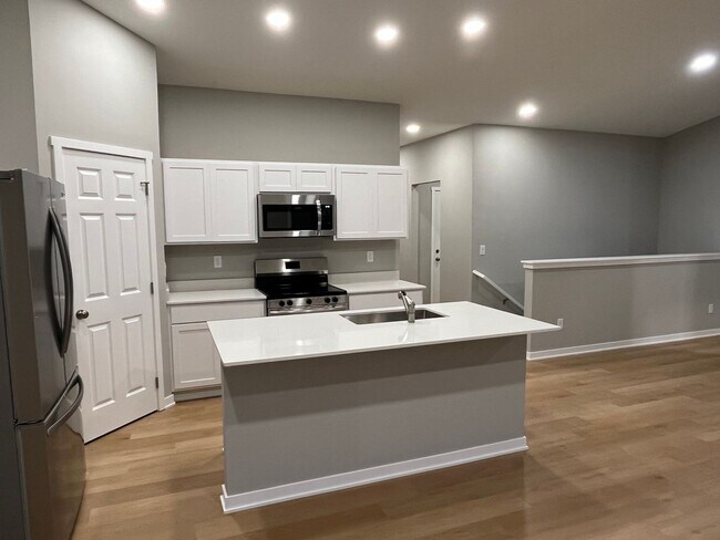 Building Photo - New Construction 3 Bedroom Home in Establi...
