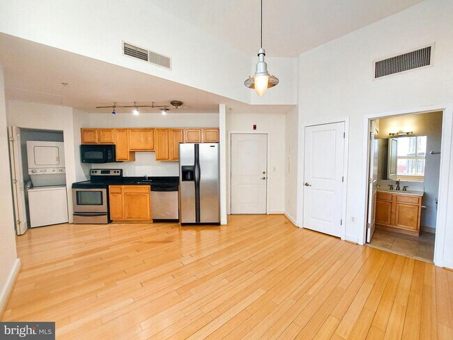 Foto del edificio - 5885 Colorado Ave NW