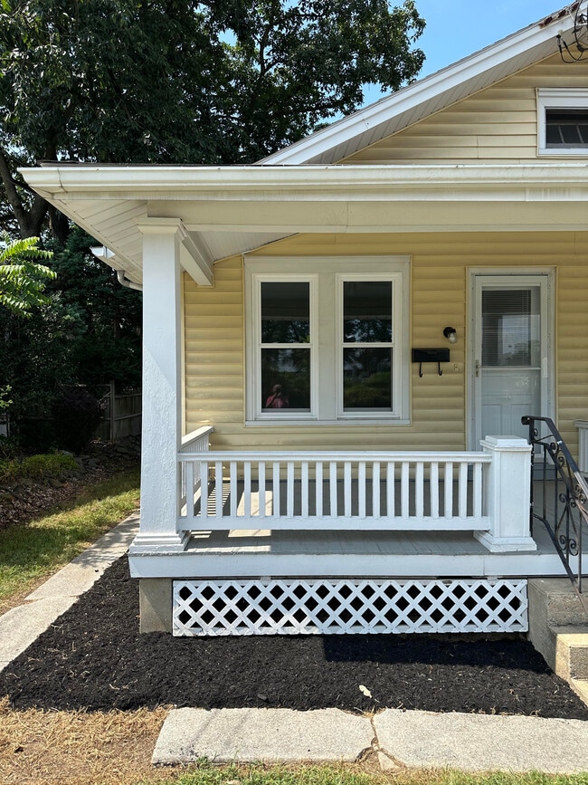 Building Photo - 59 Maytown Ave