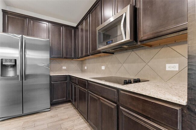 Foto del edificio - 12813 Stoney Ridge Bend