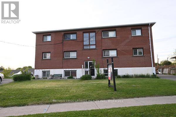 Photo principale - 390 Dean Ave