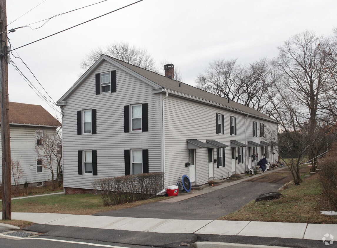 3040 Church St, Windsor Locks, CT 06096 Apartments in Windsor Locks