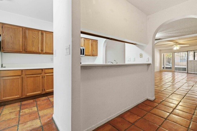 Foto del edificio - 2107 Hidden Grove Ln