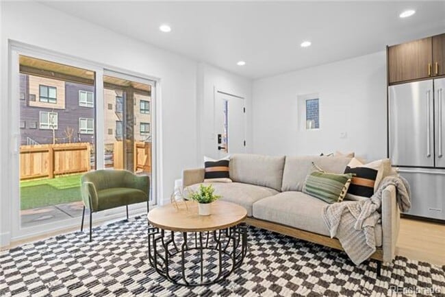 Photo - 1258 Newton St Townhome