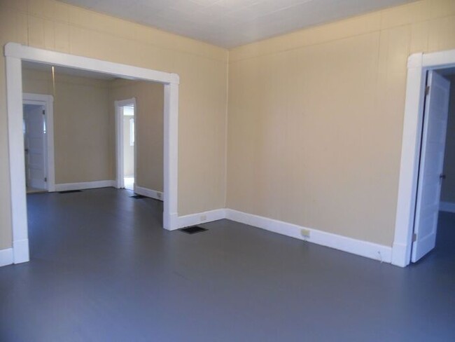 Foto del edificio - 2 Bedroom Home on N 25th St