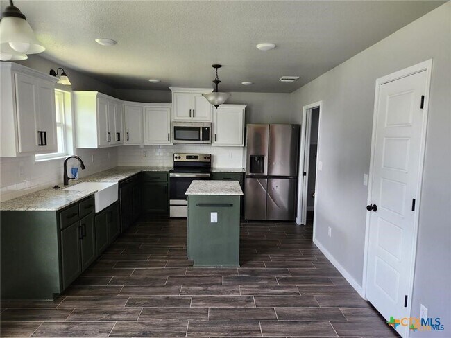 Foto del edificio - 2574 Belle Hubbard Trl