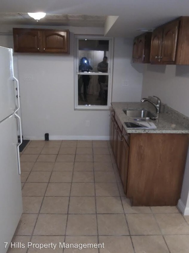 32 Richards St, Auburn, MA 01501 Condo for Rent in Auburn, MA