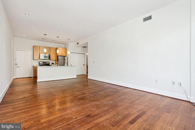 Building Photo - 1348 Euclid St NW
