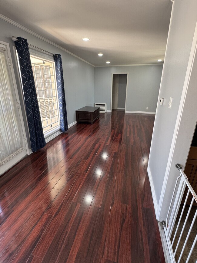 Foto del edificio - 15216 Cimarron Ave