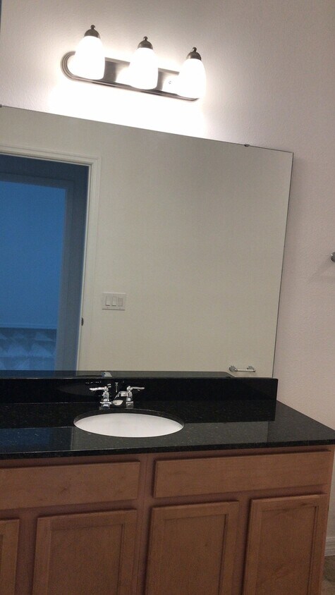 Foto principal - 5 Bedroom at West side Village at Heart of...