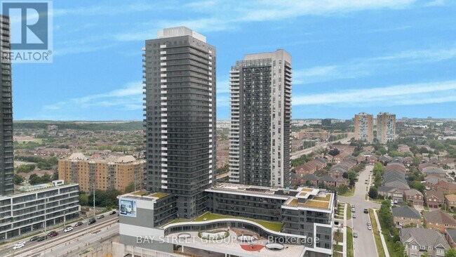 Photo du bâtiment - 5105-5105 Hurontario St