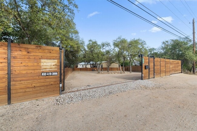 Foto del edificio - 5519 Hiline Rd