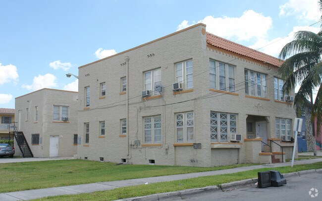 Building Photo - 1269 NW 5th St