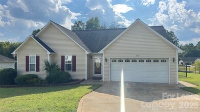 Building Photo - 5316 Oaktree Dr