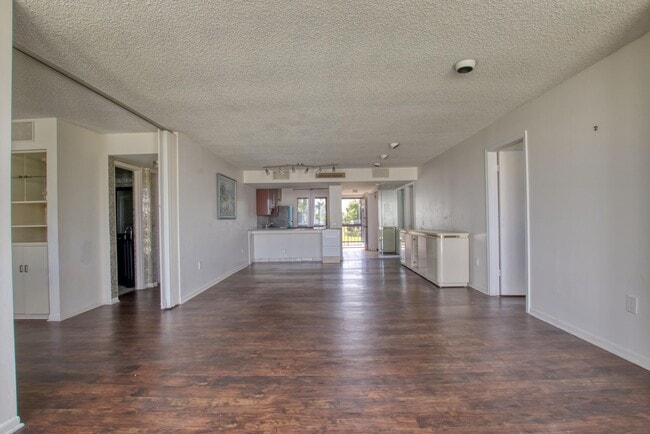 Building Photo - 4230 Deste Ct
