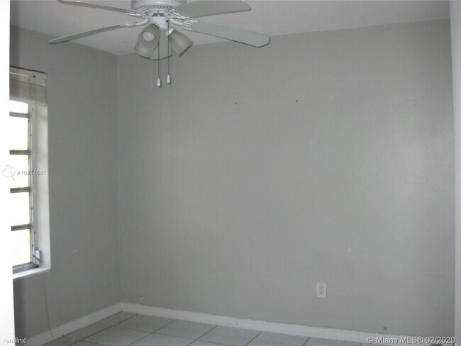 Foto del edificio - 11 SW 32nd Ave