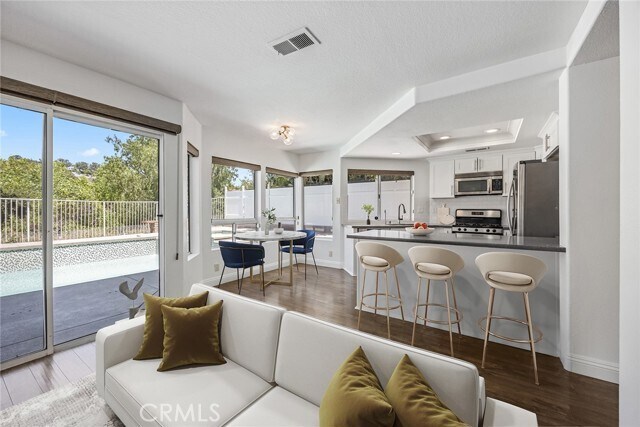 Foto del edificio - 820 S Wildflower Ln