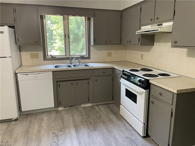 Foto del edificio - 4435 Ridgedale Dr