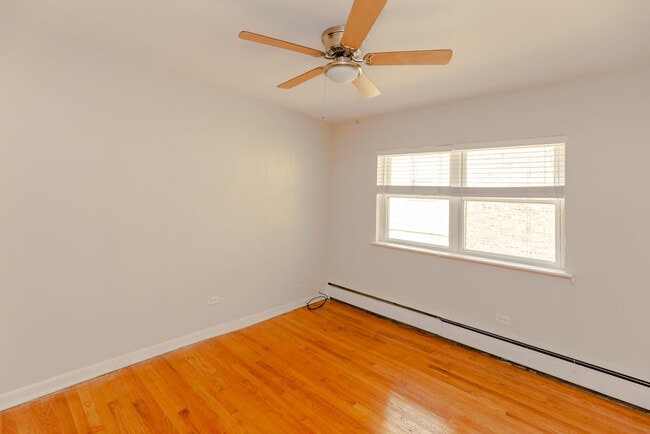 Foto del edificio - 4816 N Springfield Ave