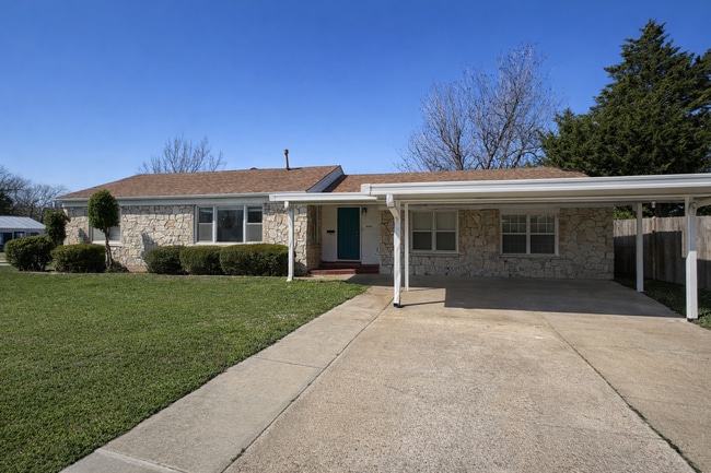 Photo - 4025 NW 24th St House