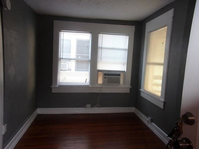 Main room - 114 7th St N