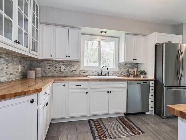 Foto del edificio - 181 Dawn Ave