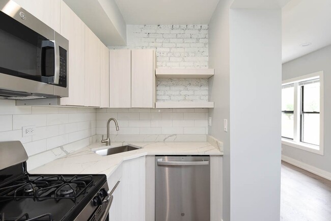 Foto del edificio - 1704 W Juneway Terrace