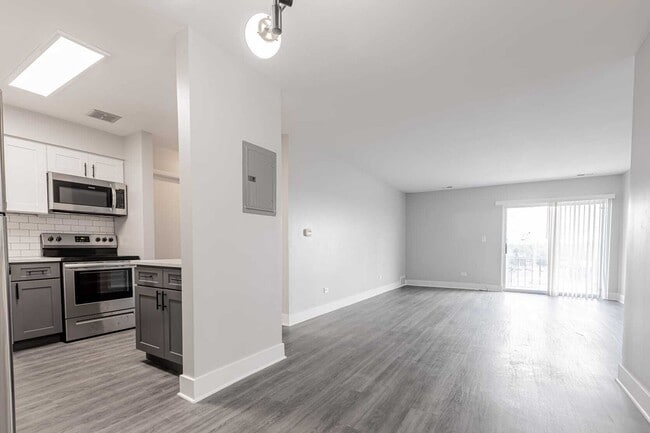 Building Photo - Grand Park Apartments