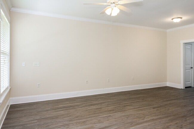 Building Photo - 43 Highland Forest Cir Unit 6, Shallotte, NC