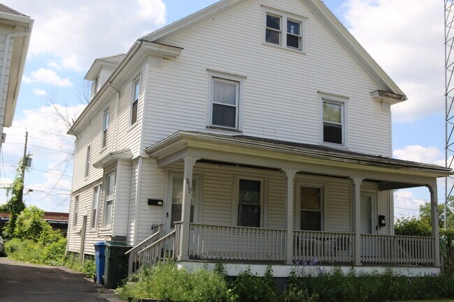 Foto del edificio - 517 Garson Ave