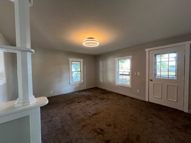 Living Room - 2710 E Beecher St