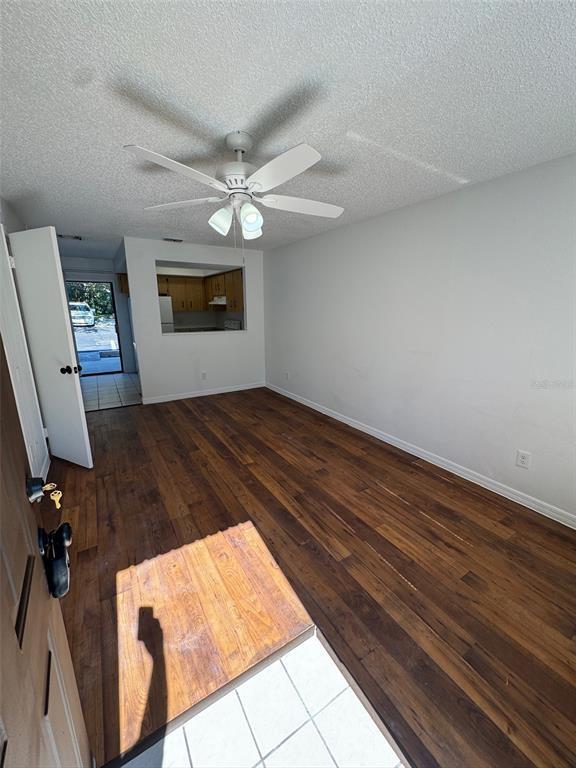 Foto del edificio - 1735 NE 14th St